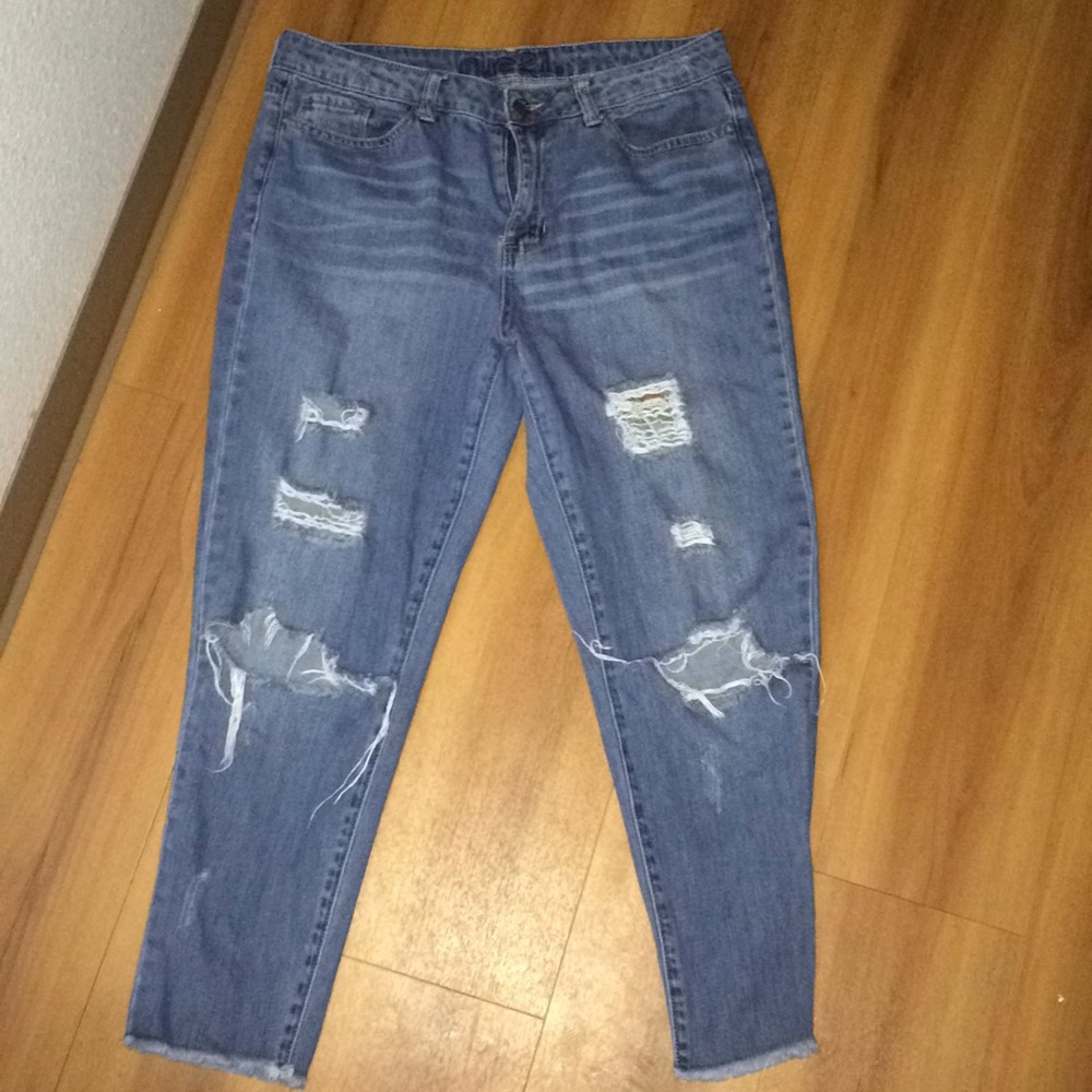 RiPPED FRONT&BACK JeANS